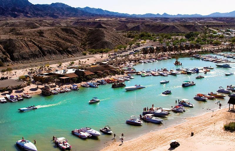 Pirate Cove Resort & Marina Needles Exterior foto